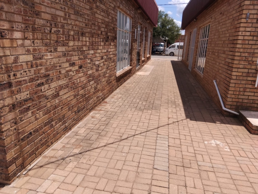 Commercial Property for Sale in La Hoff North West